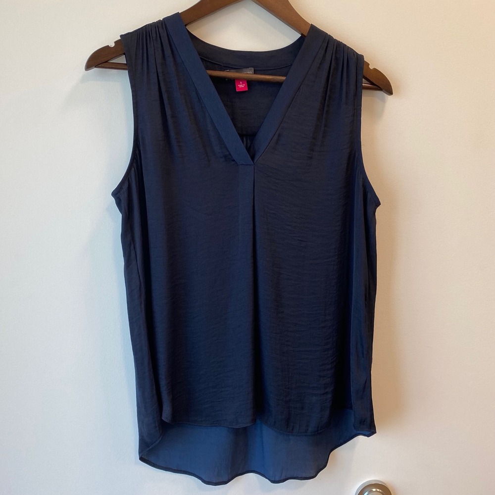 Vince Camuto Blouse Womens S Navy Blue V-Neck Sleeveless High-Low Classic Top